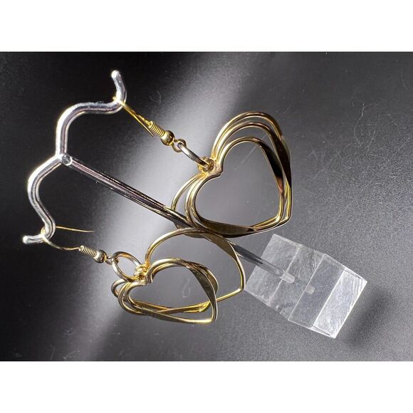 Concentric Heart Earrings - Picture 5 of 5